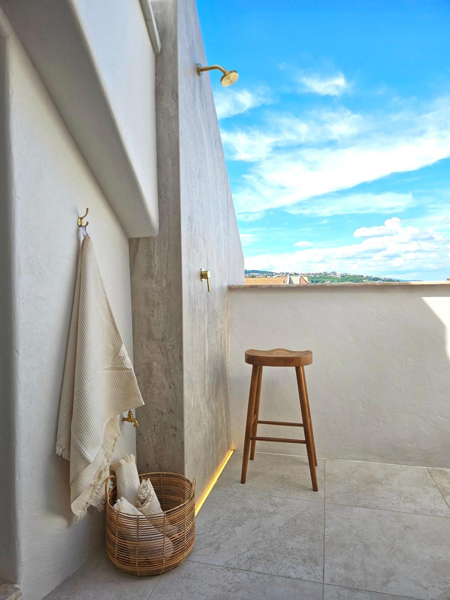 New Design Top-Class Suite Next To The Castle-Free Parking-Terrace Bratislava Exteriör bild